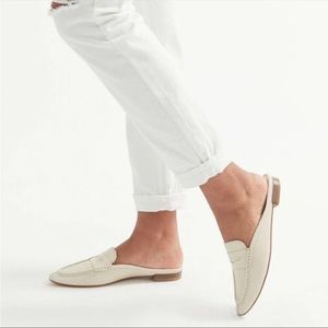 New, Never Worn Vagabond Cleo Cream Leather Loafers in Women’s Size 8